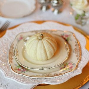 How to Host Thanksgiving on a Budget